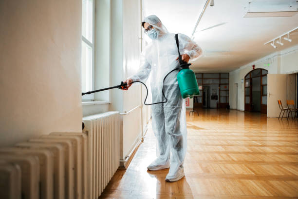 Best Exterminator Services  in Charlotte, MI